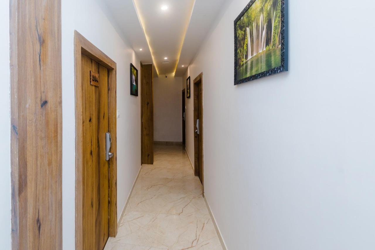 Hotel Riva International Goregaon- Near Nesco مومباي المظهر الخارجي الصورة