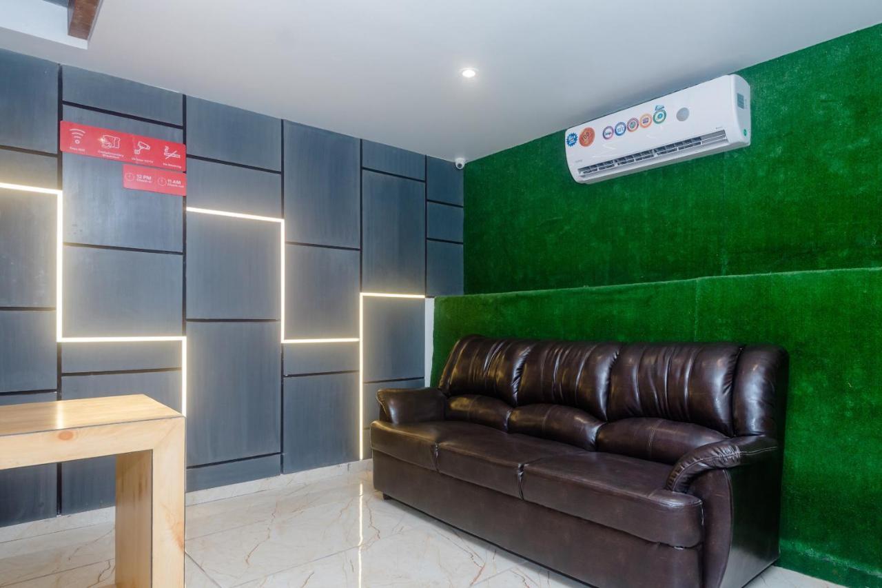 Hotel Riva International Goregaon- Near Nesco مومباي المظهر الخارجي الصورة
