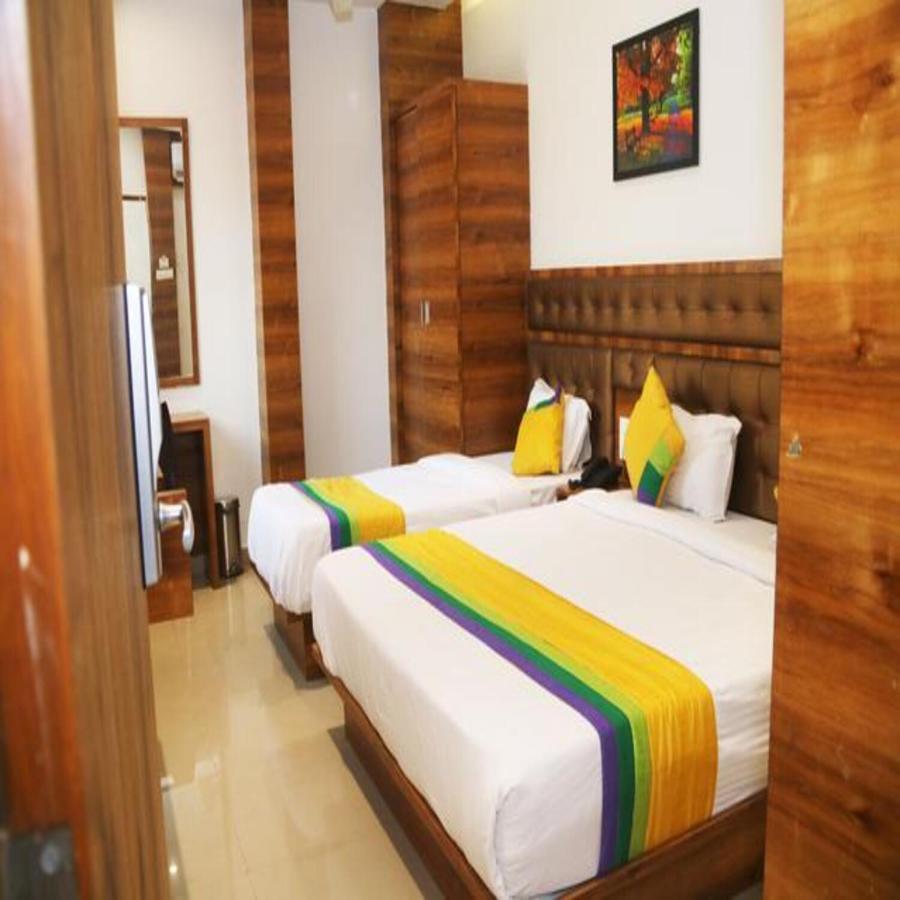 Hotel Riva International Goregaon- Near Nesco مومباي المظهر الخارجي الصورة