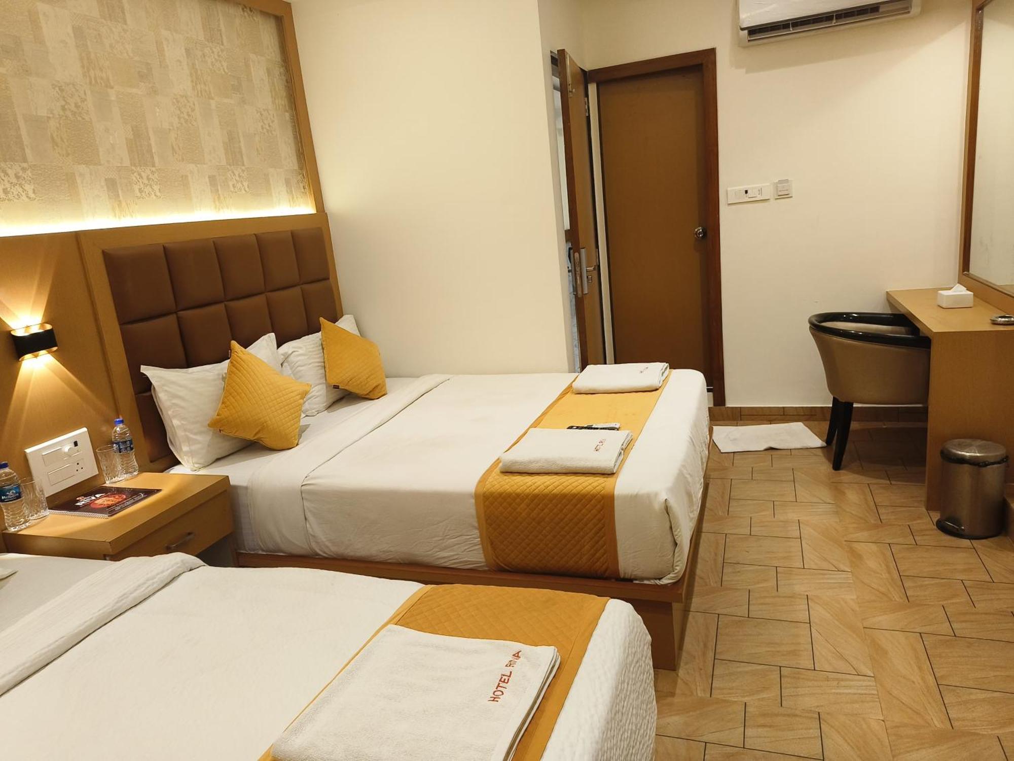 Hotel Riva International Goregaon- Near Nesco مومباي المظهر الخارجي الصورة