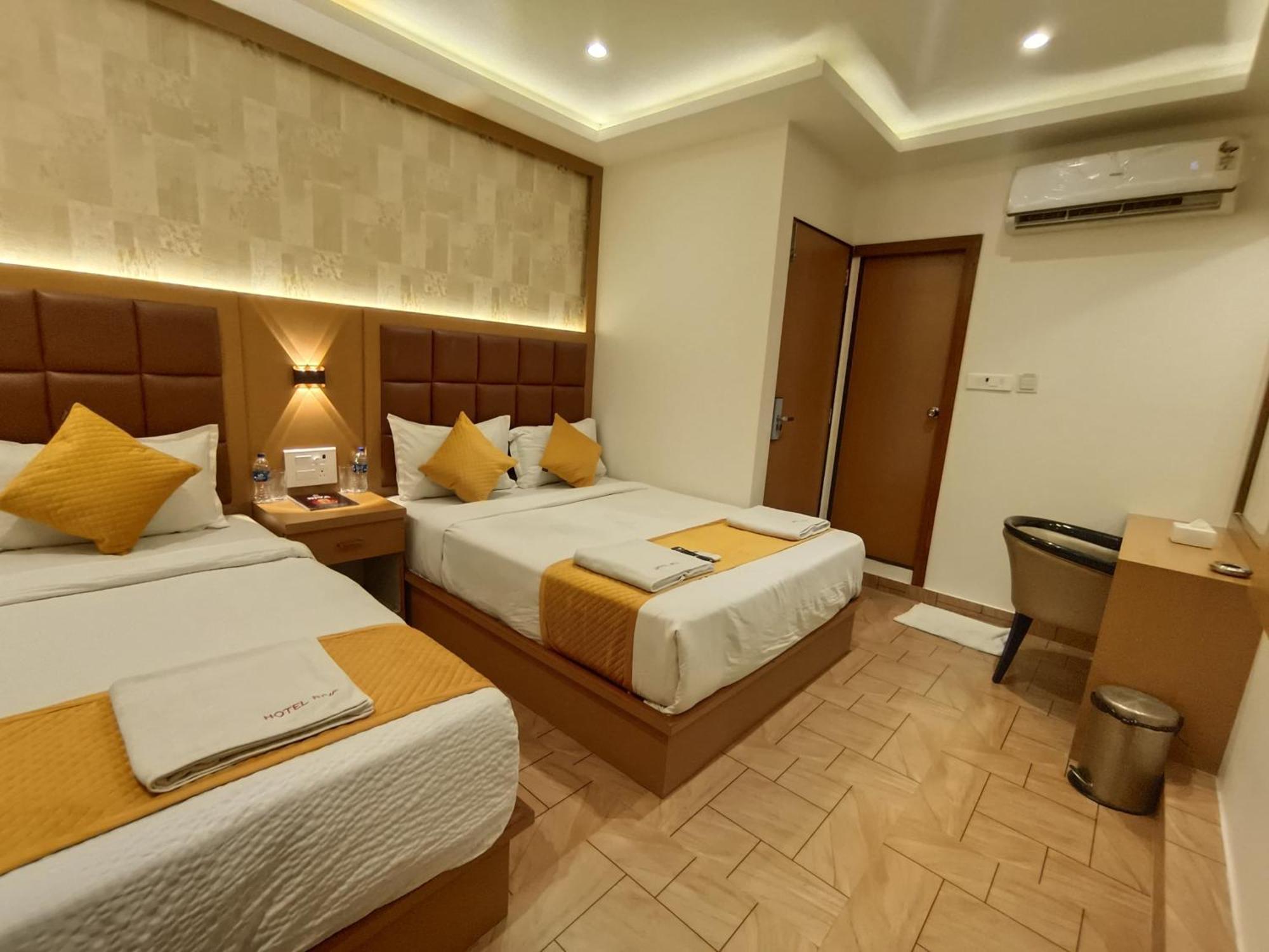 Hotel Riva International Goregaon- Near Nesco مومباي المظهر الخارجي الصورة
