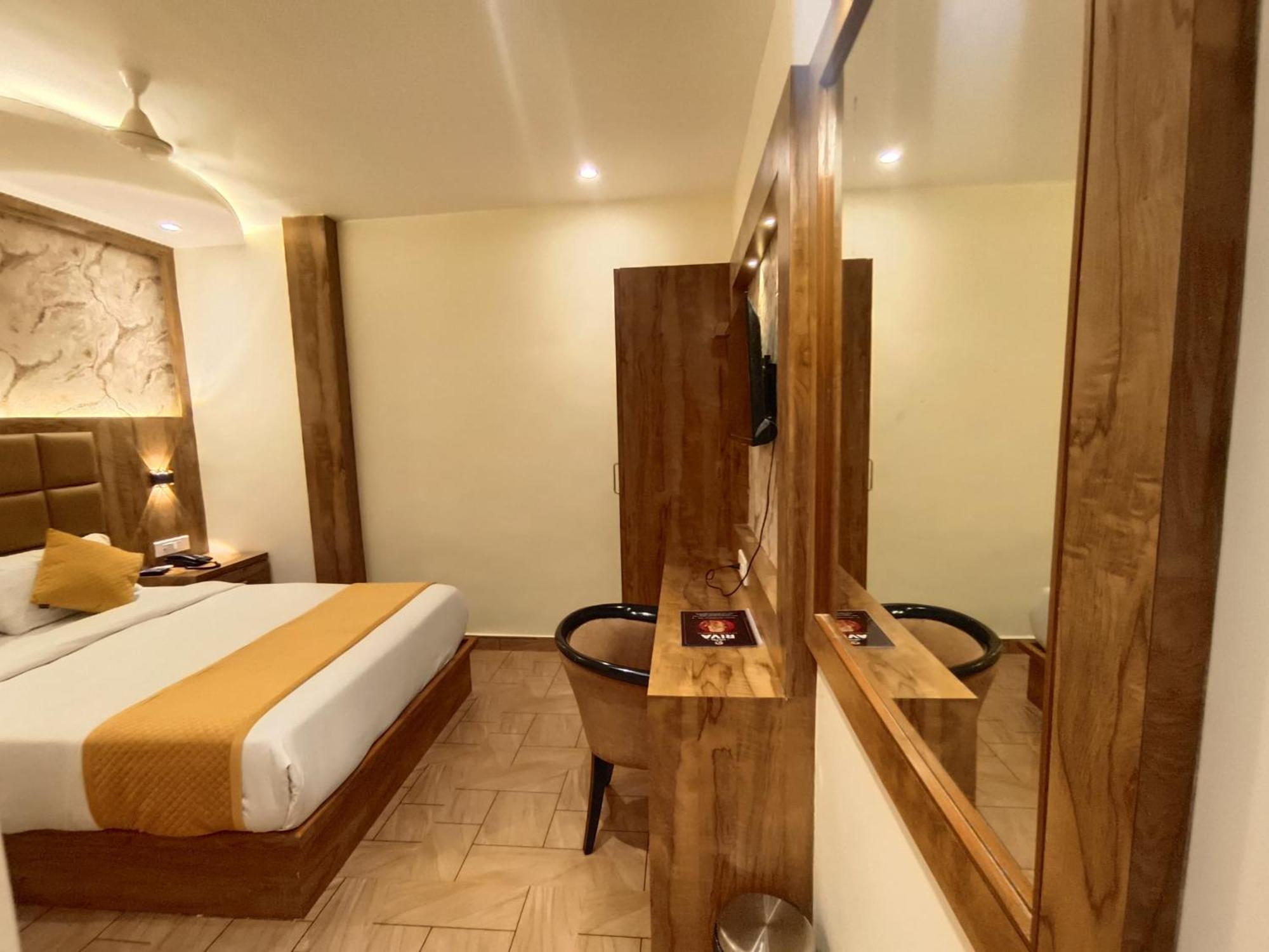 Hotel Riva International Goregaon- Near Nesco مومباي المظهر الخارجي الصورة
